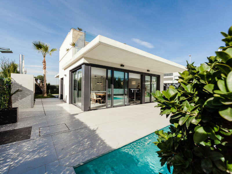 Seaside house with a pool